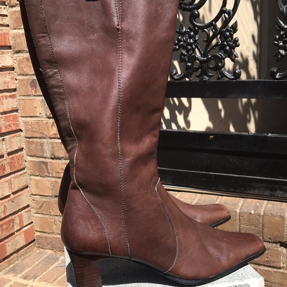 🚨B2G1 ANNE KLEIN Brown Heeled Boots - Picture 4 of 12
